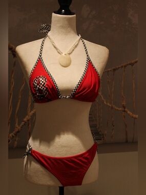 Set of 2 Bikinis Red